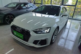 奥迪A5 2022款 Coupe 40 TFSI 时尚动感型