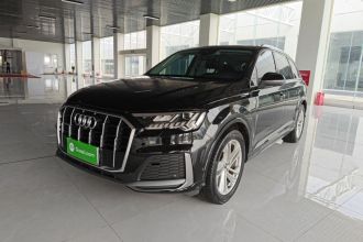 奥迪Q7 2022款 45 TFSI quattro S line运动型