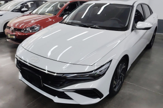 现代 伊兰特 2023款 1.5L CVT LUX尊贵版