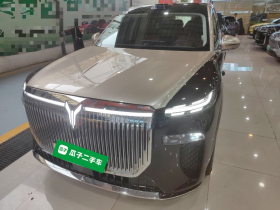 岚图汽车 岚图泰山 2026款 Max+