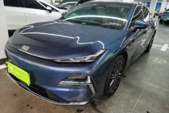 吉利银河 银河星耀8 2025款 130km EM-i 尊贵版