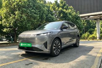 东风奕派 eπ008 2026款 六座纯电家享版