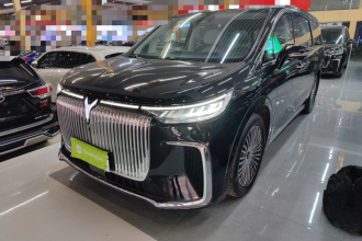 岚图汽车 岚图梦想家 2025款 PHEV 四驱尊贵鲲鹏版