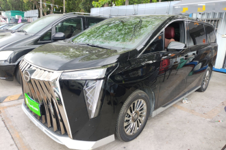 广汽传祺 传祺M8 2023款 宗师系列 400T 旗舰版