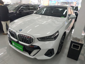 宝马i5 2025款 eDrive 40L M运动套装