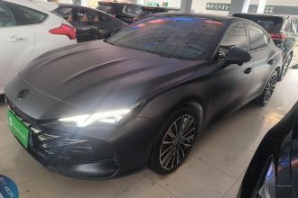 名爵 MG7 2025款 2.0T 405 AT奢享版