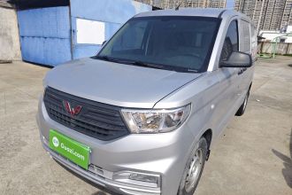 五菱汽车 五菱宏光V 2022款 1.5L劲取版封窗车电动助力LAR