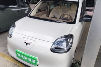 五菱汽车 宏光MINIEV 2025款 第四代 四门版 进阶款