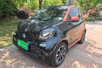 smart fortwo 2015款 1.0L 52千瓦硬顶激情版