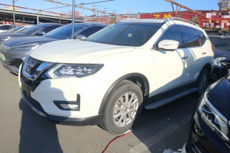 日产 奇骏 2021款 2.0L CVT 2WD XL Premium尊享纪念版