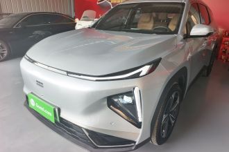 吉利银河 银河L7 2025款 EM-i 115km 探索+版