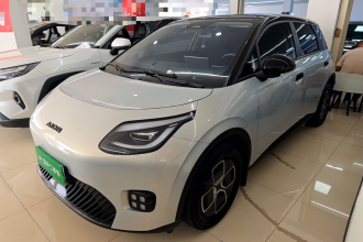 埃安 AION UT 2025款 330星耀版