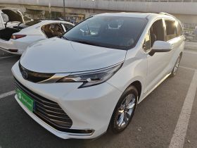 丰田 赛那SIENNA 2021款 2.5L混动 至尊版