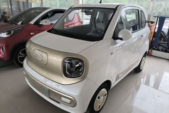 奔腾小马 2025款 222km 灵韵马