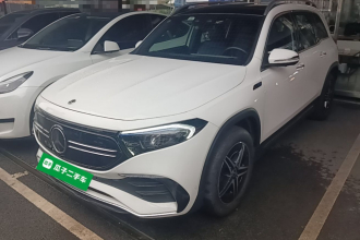 奔驰EQB 2022款 EQB 350 4MATIC 首发特别版