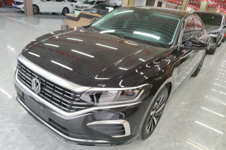 大众 帕萨特 2025款 出众款 380TSI 龙腾版