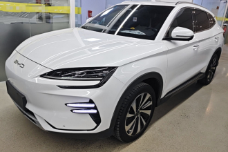 比亚迪 宋PLUS新能源 2023款 冠军版 EV 520KM 旗舰型