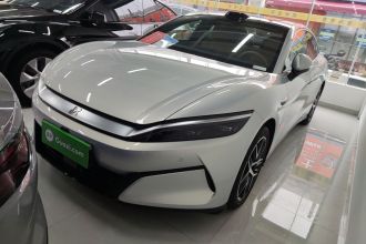 比亚迪 汉L 2025款 EV 四驱激光雷达旗舰型