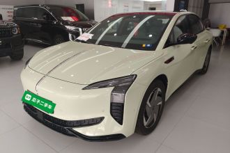 红旗EH7 2025款 690 智选版