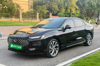 福特 蒙迪欧 2022款 改款 EcoBoost 245 至尊型