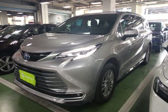 丰田 赛那SIENNA 2023款 2.5L混动 豪华版