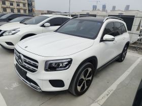 奔驰GLB 2023款 GLB 220 时尚型