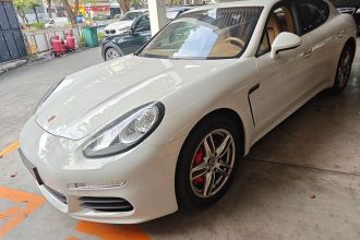 保时捷 2014款 Panamera 3.0T