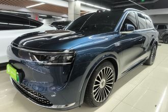鸿蒙智行 问界M8 2025款 增程 Ultra版 53.4kWh 5座版 (192线激光雷达）