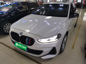 宝马1系 2021款 改款 120i M运动曜夜版