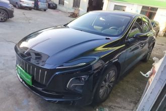 红旗E-QM5 2022款 431km 充电乐享版