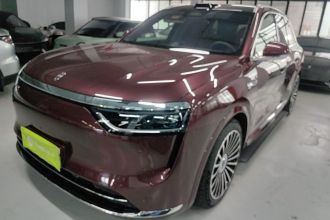 鸿蒙智行 问界M8 2025款 增程 Ultra版 53.4kWh 5座版 (192线激光雷达）