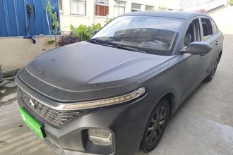 宝骏RC-5 2020款 1.5L 手动智耀豪华型