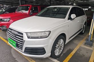 奥迪Q7 2016款 45 TFSI S line运动型