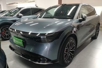 极氪7X 2025款 75kWh 后驱智驾版