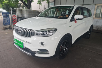 SWM斯威汽车 SWM斯威X7 2020款 2.0L 手动冠军版 7座