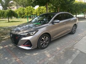 长安 逸动 2023款 畅享版 PLUS 蓝鲸NE 1.4T GDI DCT尊贵版