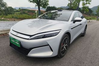 比亚迪 汉L 2025款 EV 四驱激光雷达旗舰型