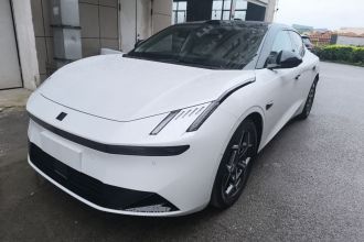 领克10 EM-P 2025款 240四驱Ultra