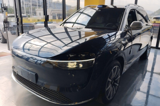 鸿蒙智行 问界M9 2025款 纯电 Max版 100kWh 6座版 (192线激光雷达）