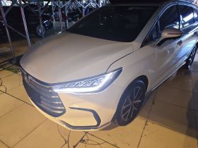 比亚迪 宋MAX新能源 2022款 DM-i 105KM 行政版