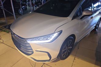 比亚迪 宋MAX新能源 2022款 DM-i 105KM 行政版