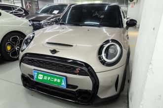 MINI 2023款 改款 2.0T COOPER S 艺术家