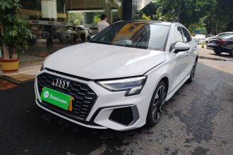 奥迪A3 2024款 A3L Limousine 35 TFSI 时尚运动型