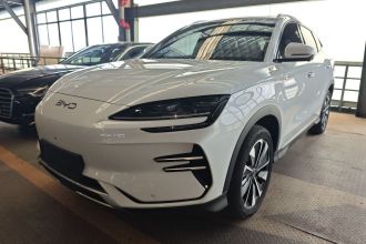 比亚迪 宋PLUS新能源 2024款 荣耀版 EV 520km 旗舰型