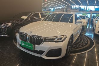 宝马5系新能源 2022款 改款二 535Le M运动套装