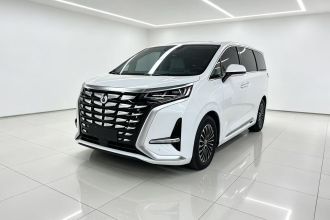 腾势D9 2022款 DM-i 970 四驱尊荣型