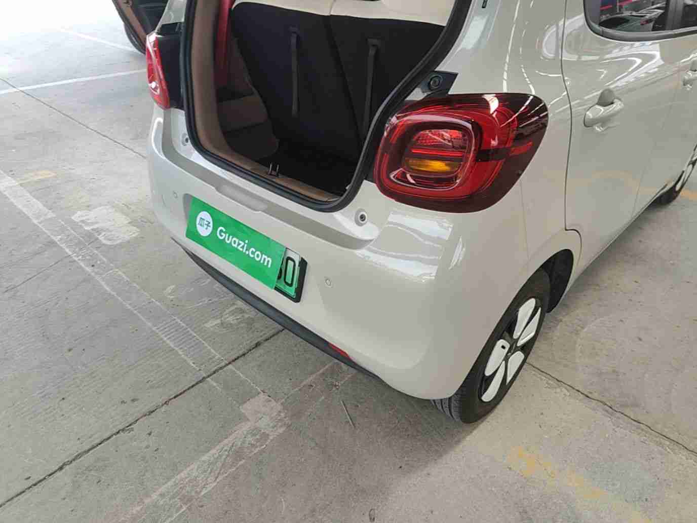 后保险杠安装异常实拍