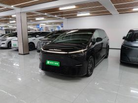 小鹏X9 2025款 纯电 740超长续航 Max