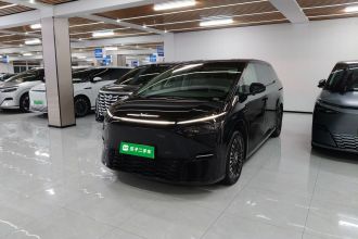 小鹏X9 2025款 纯电 740超长续航 Max