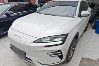 比亚迪 宋PLUS新能源 2024款 荣耀版 EV 520km 尊贵型